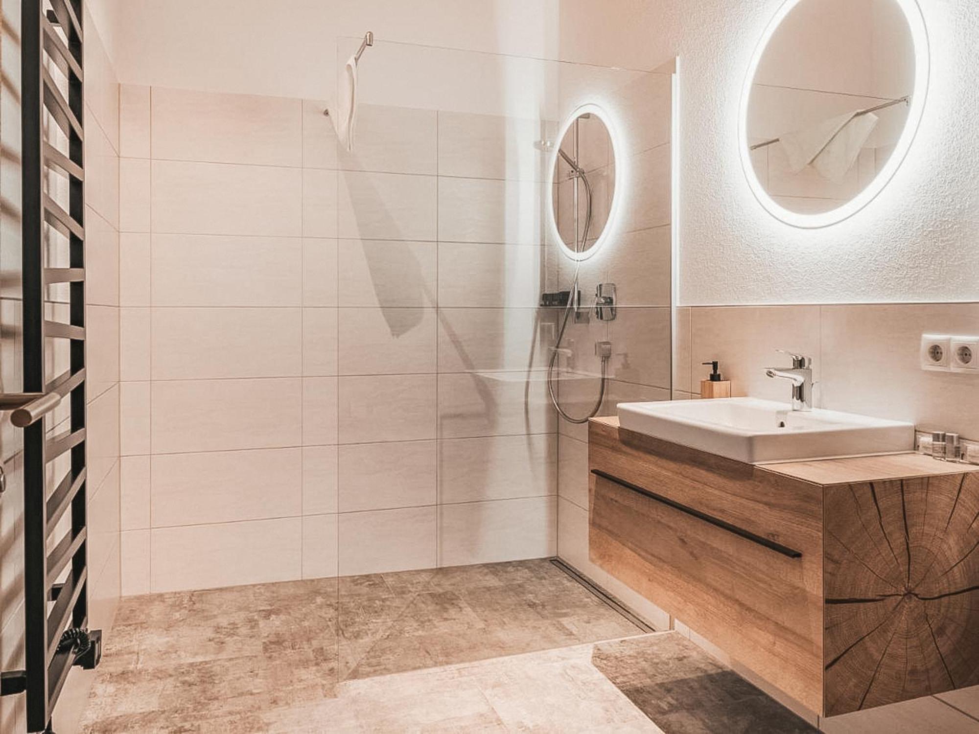 Chez Nous - Balcony Und Car Park By Alpenluxus Appartements فغن المظهر الخارجي الصورة